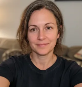 Sarah R.