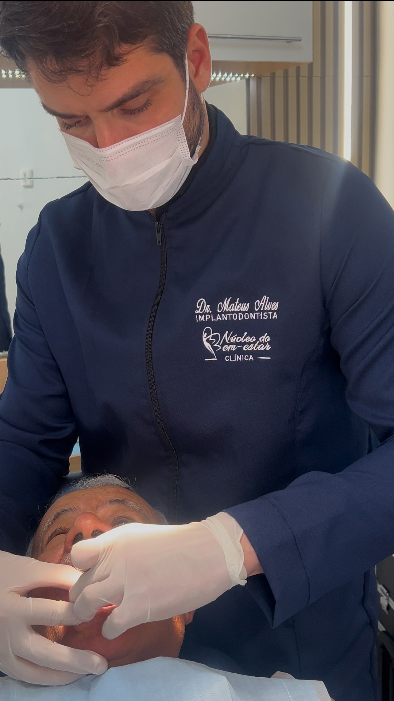 Dr. Mateus Alves - Biazeto Implantes Dentários