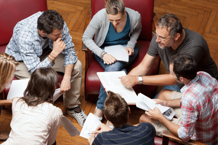 Estudio bíblico en grupo