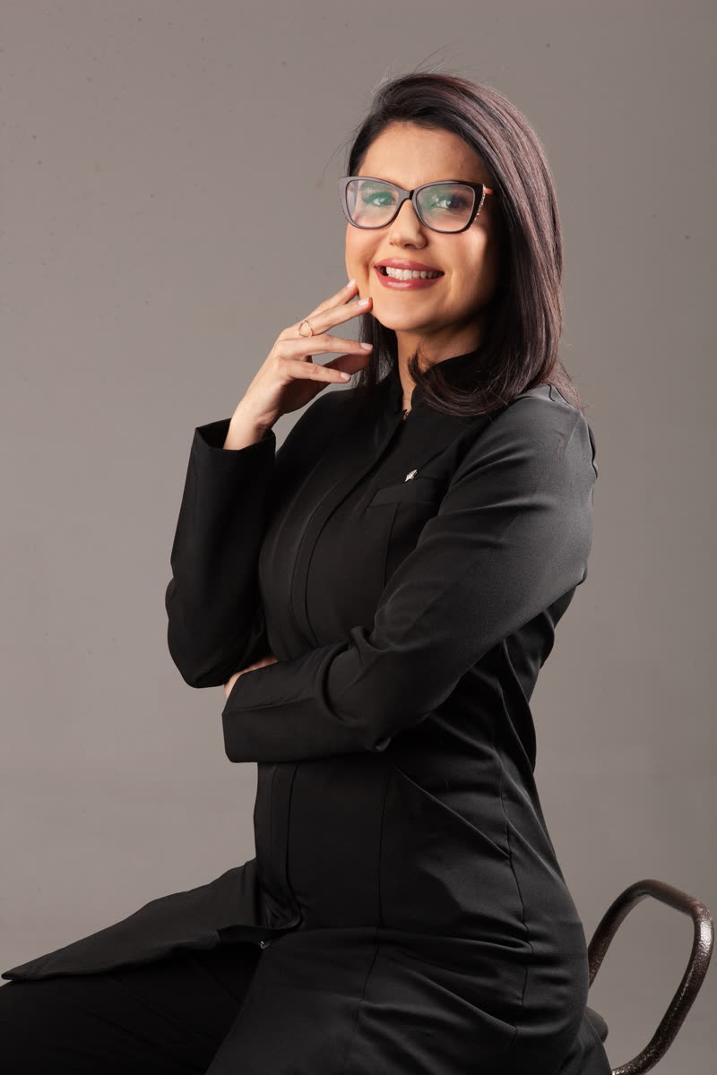 Dra. Alcione Abreu