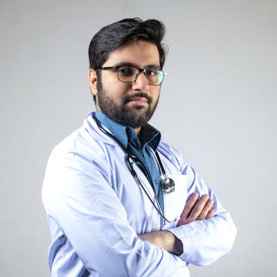 Dr. Daniel Mercer, MD — Family Medicine Physician